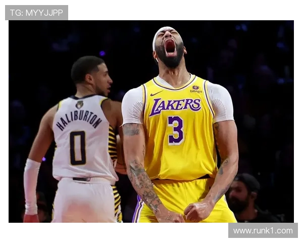 勒布朗挡拆拉开空位提升投篮效率，领先浓眉关键时刻得分表现明显差异