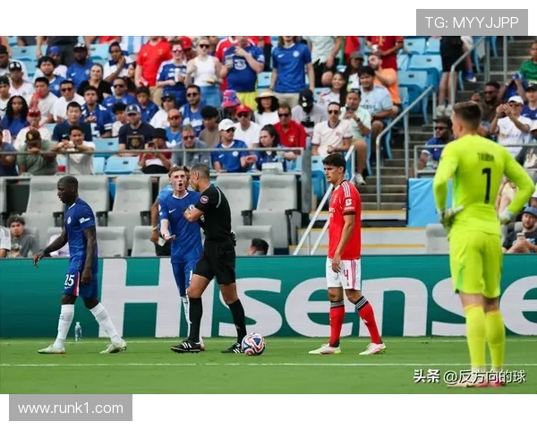 切尔西在强强对话中竞争力不足，状态波动对争冠形势产生影响